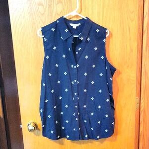 Croft & Barrow Black Boxy Button Down Shirt with Notched Collar